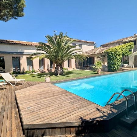 Le Relais D'Angelique Panzió Lunel  Kültér fotó
