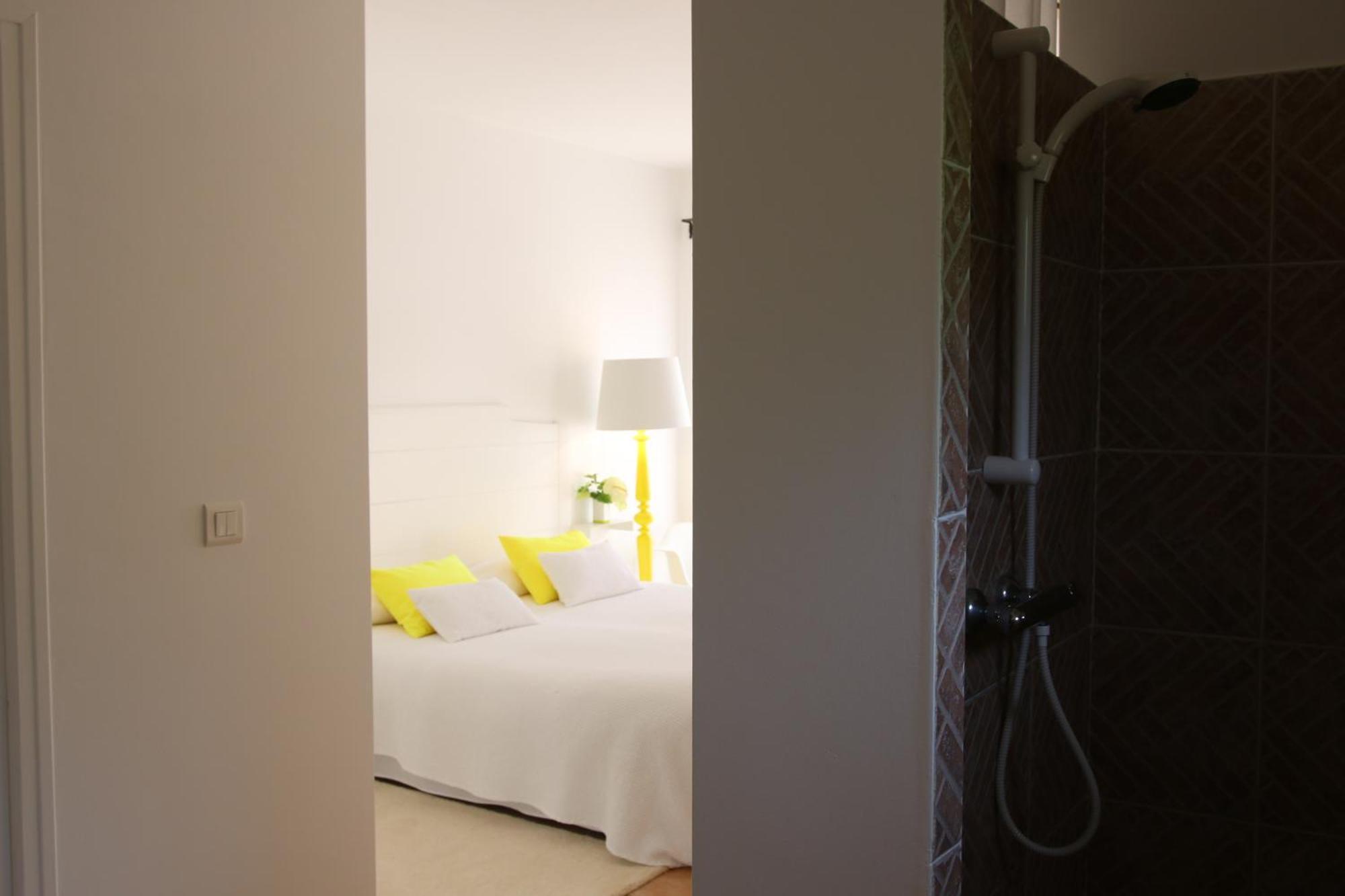 Le Relais D'Angelique Panzió Lunel  Szoba fotó